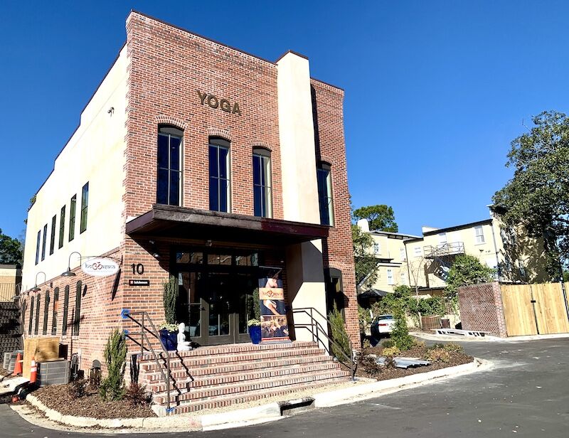 Hot Asana exterior